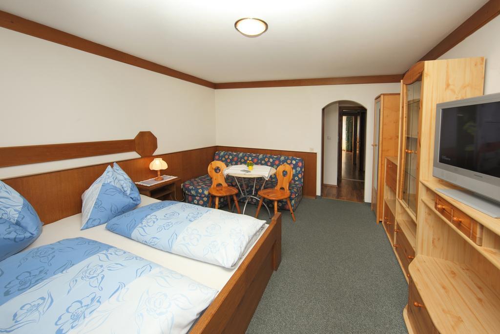 Apartament Landhaus Weiss Maishofen Pokój zdjęcie